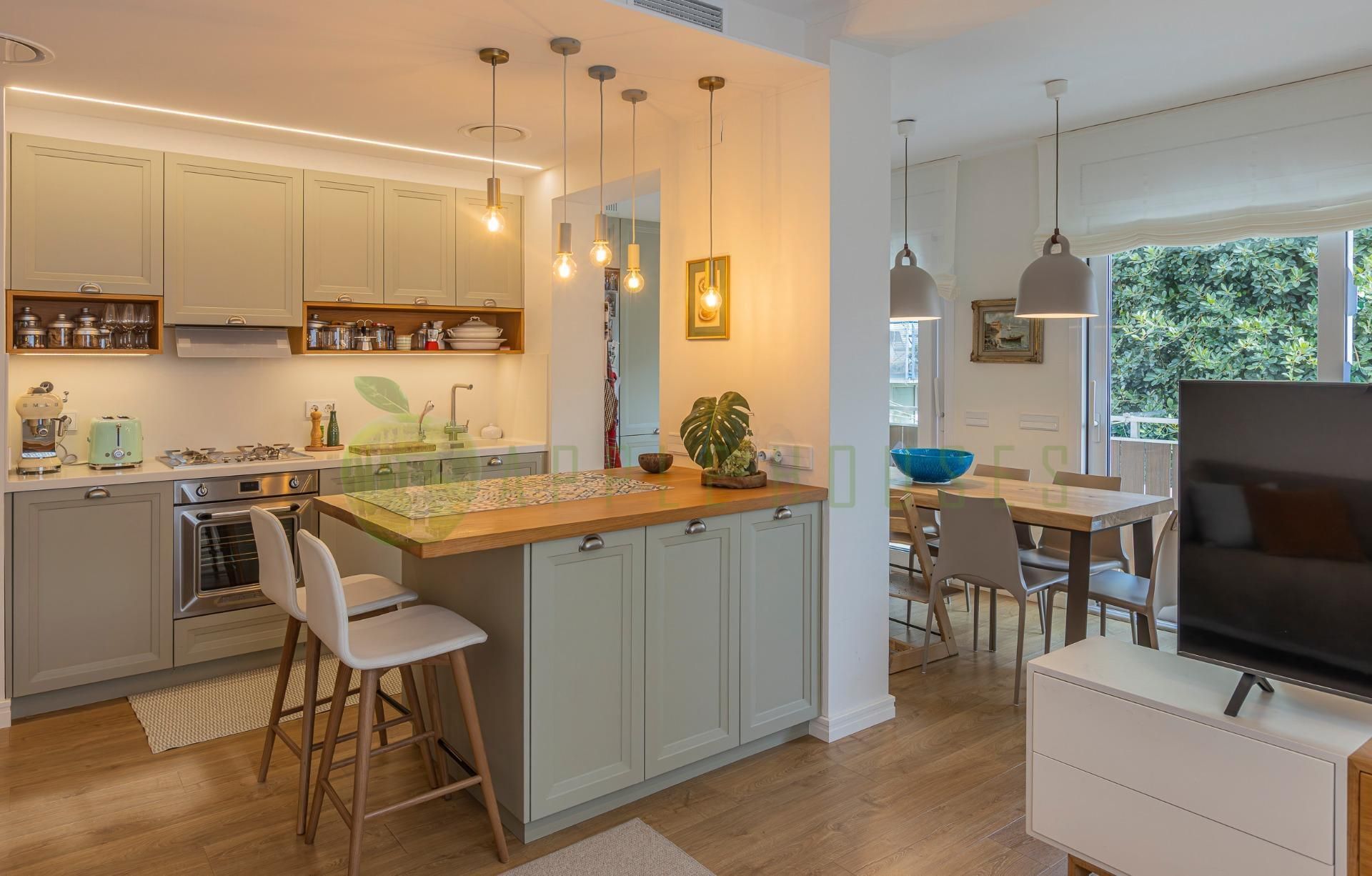 Cuina de Pis en venda en Sitges amb Aire condicionat, Calefacció i Terrassa