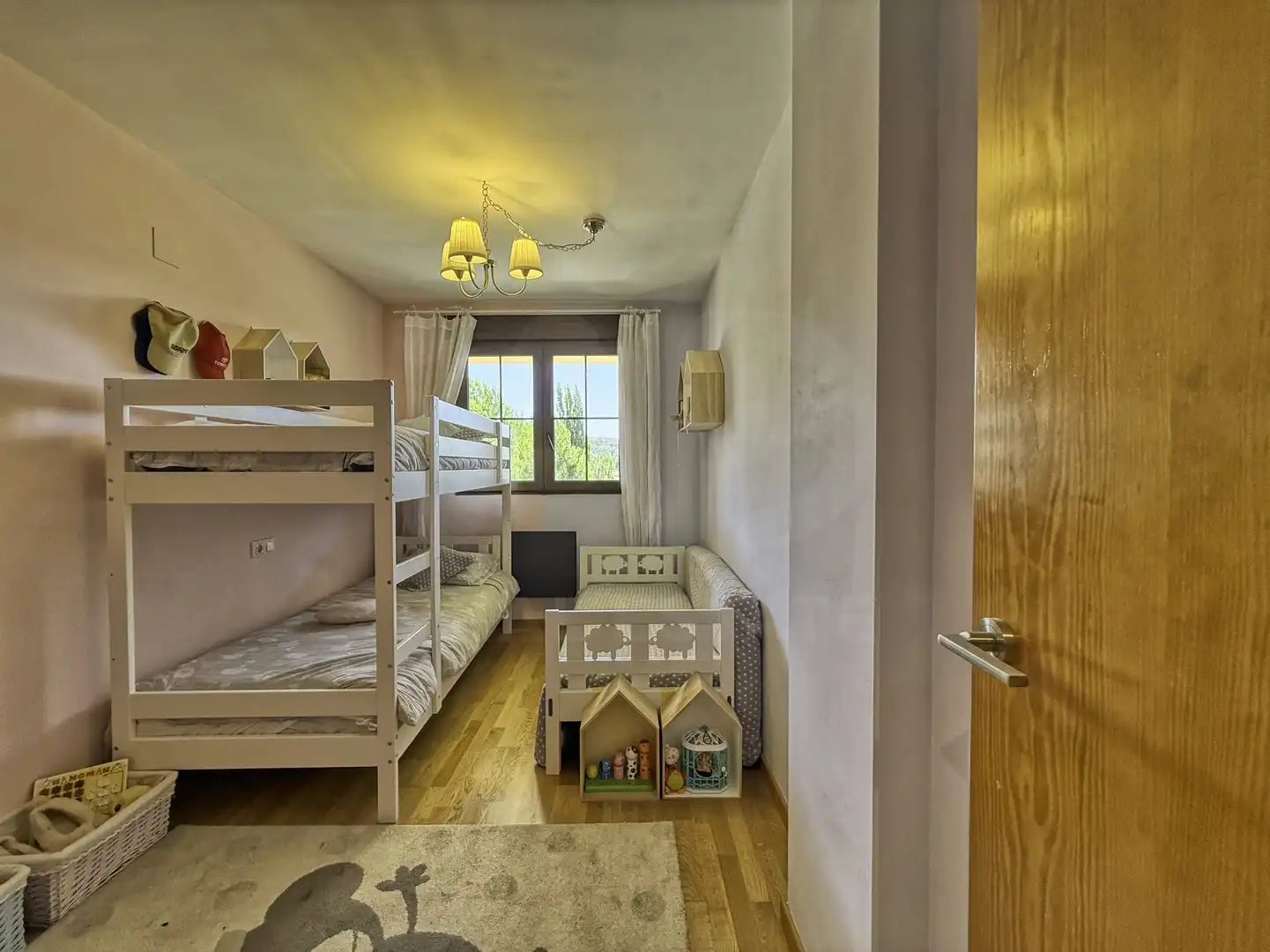 Habitación de Ático en venta en Alcalá de la Selva con Calefacción y Terraza
