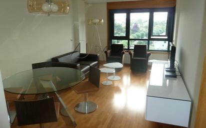 Living room of Flat for sale in Vigo   with Heating, Parquet flooring and Swimming Pool