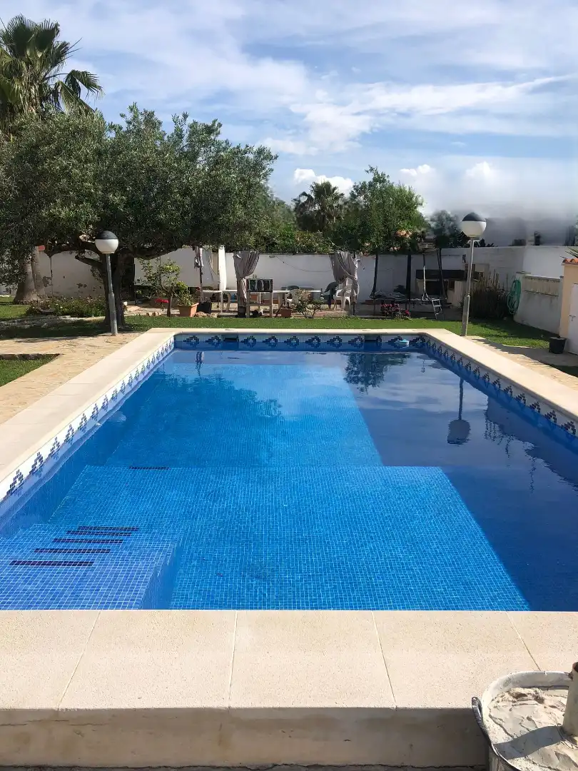 Piscina de Apartament de lloguer en Vinaròs amb Aire condicionat, Terrassa i Traster