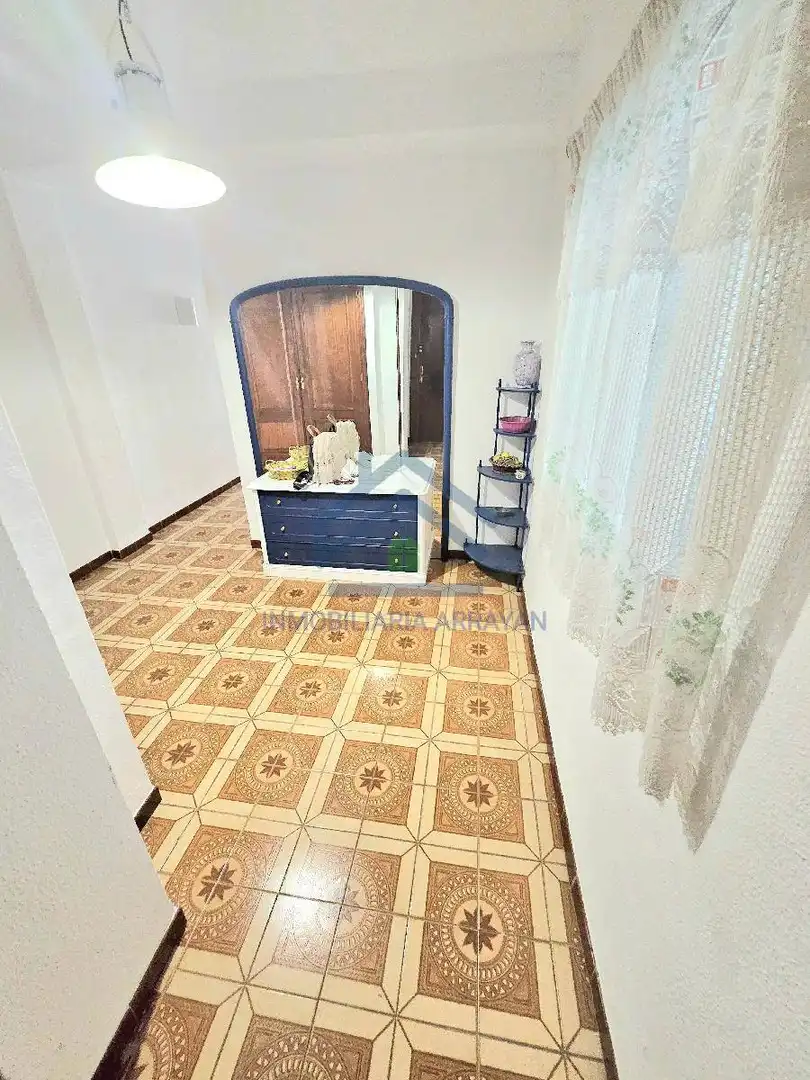 Piso en venta en Granada con Terraza y Amueblado