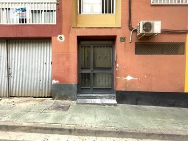 Appartamento in vendita a Calle LASTRE