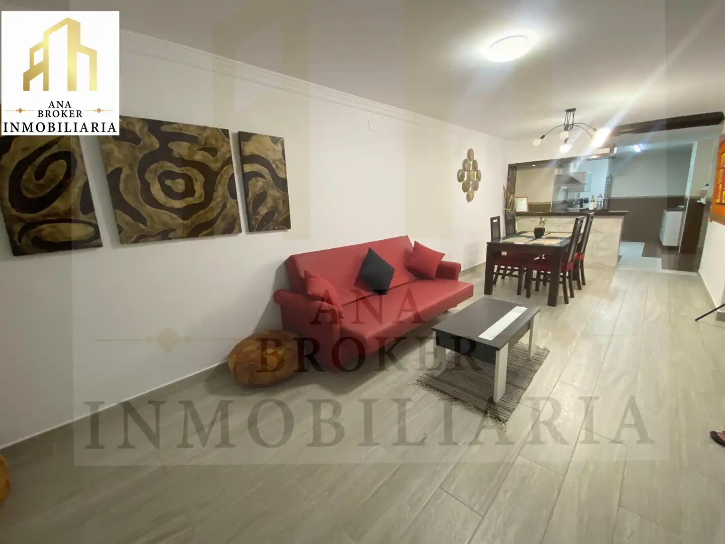 Sala d'estar de Casa o xalet en venda en Ronda amb Aire condicionat, Terrassa i Moblat