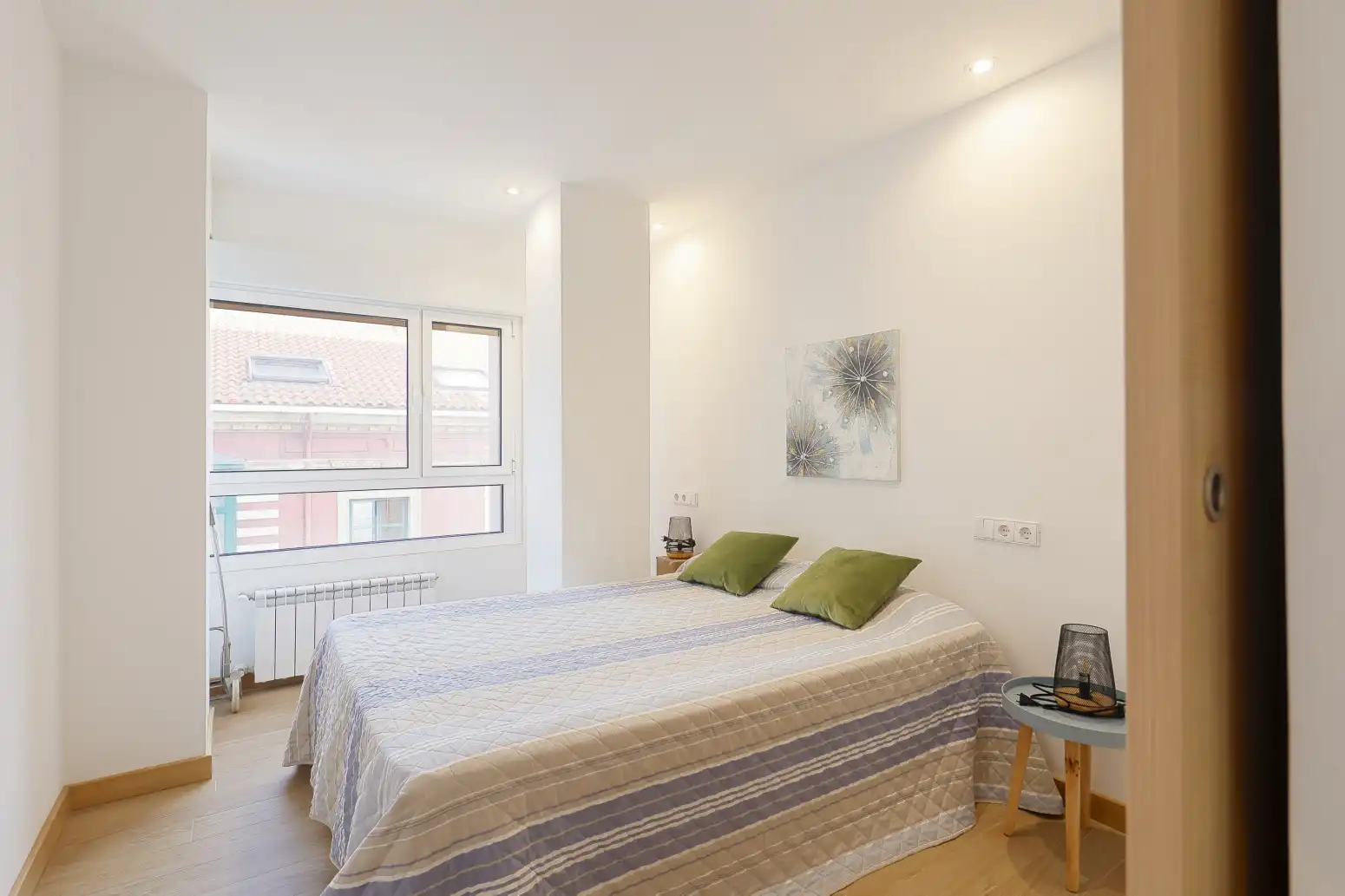 Habitación de Piso de alquiler en Gijón  con Calefacción y Amueblado