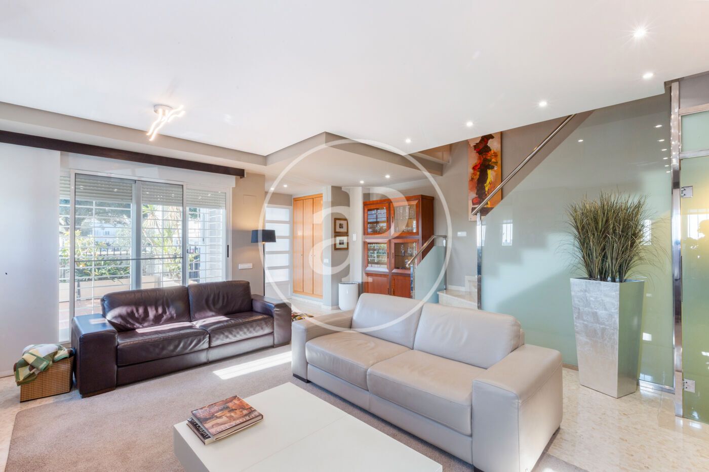 Living room of Single-family semi-detached for sale in Moncada  with Air Conditioner, Heating and Terrace