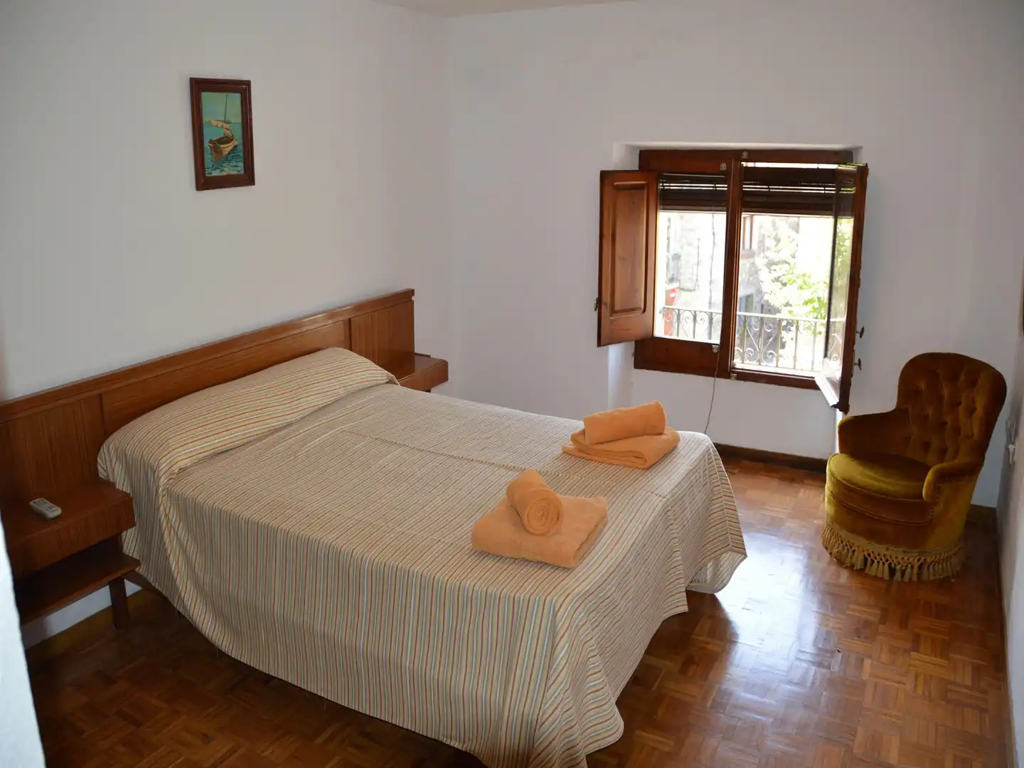 Dormitori de Casa adosada en venda en Sant Llorenç de la Muga amb Jardí privat, Terrassa i Traster