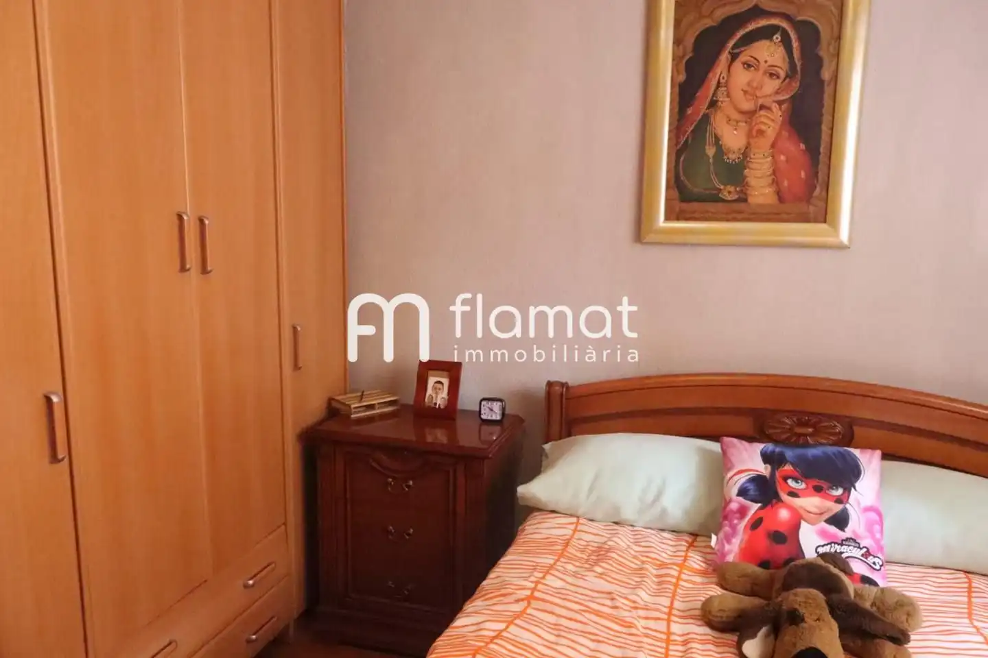 Schlafzimmer von Erdgeschoss zum Verkauf in Santa Coloma de Gramenet mit Balkon