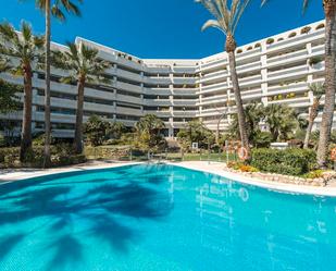 Swimming pool of Planta baja for sale in Marbella  with Air Conditioner, Heating and Terrace