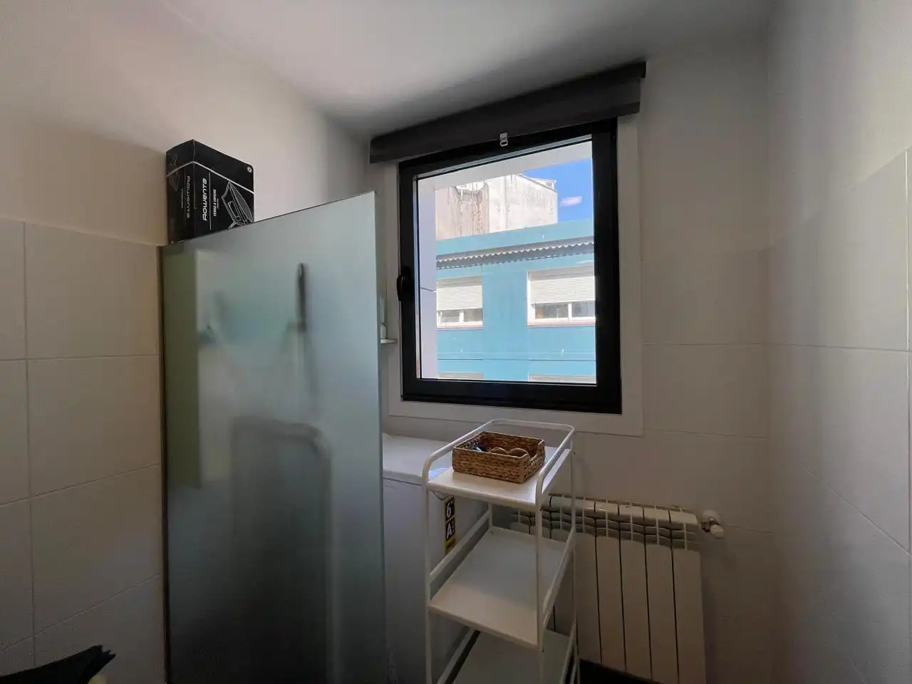 Bathroom of Flat for sale in A Coruña Capital   with Heating and Storage room