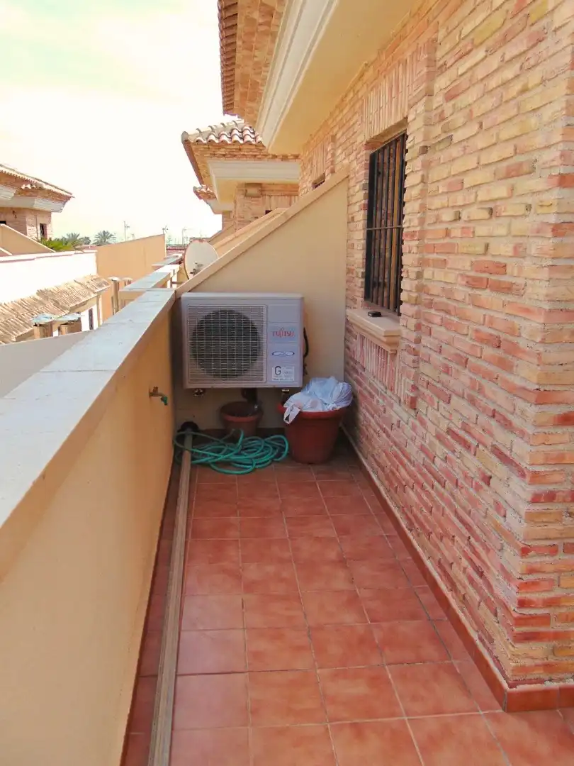 Terrassa de Casa adosada en venda en San Pedro del Pinatar amb Aire condicionat, Calefacció i Terrassa