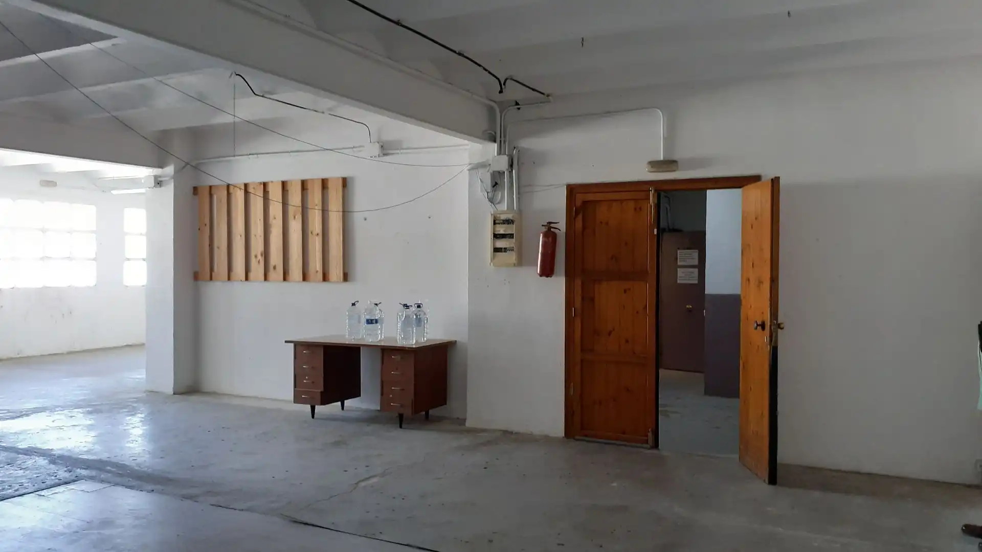 Nau industrial de lloguer en Sant Adrià de Besòs