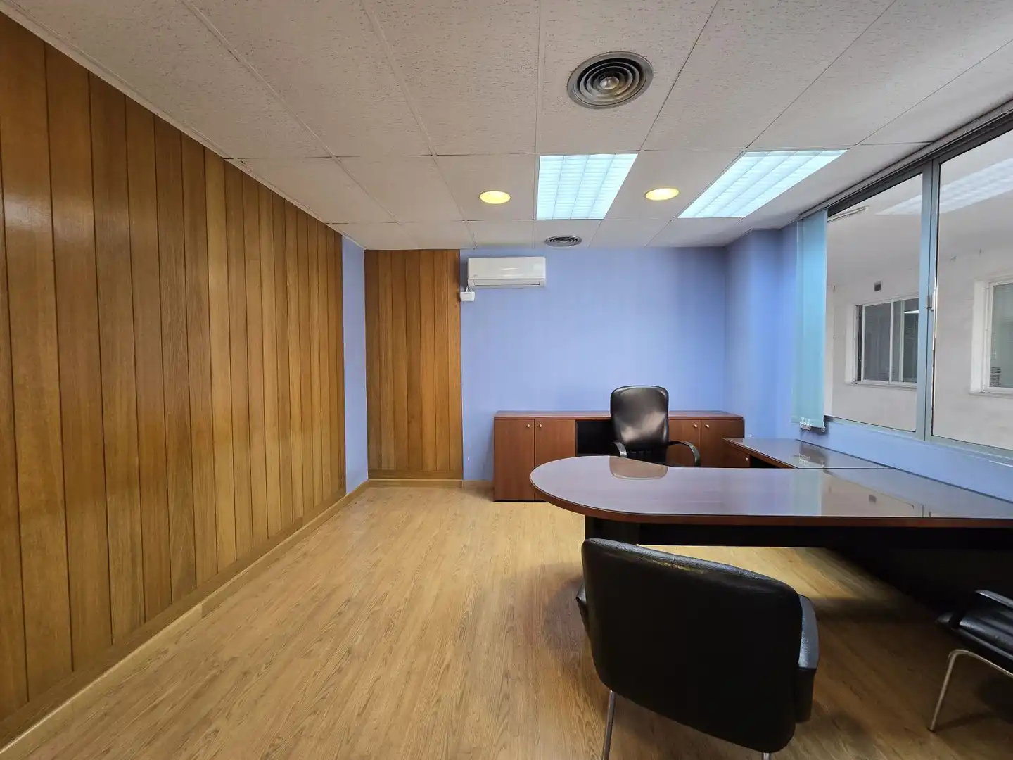 Büro zur Miete in Málaga mit Klimaanlage und Heizung