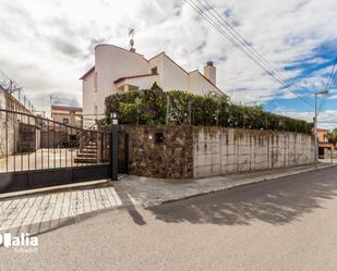 Exterior view of House or chalet for sale in Sabadell  with Terrace, Swimming Pool and Balcony