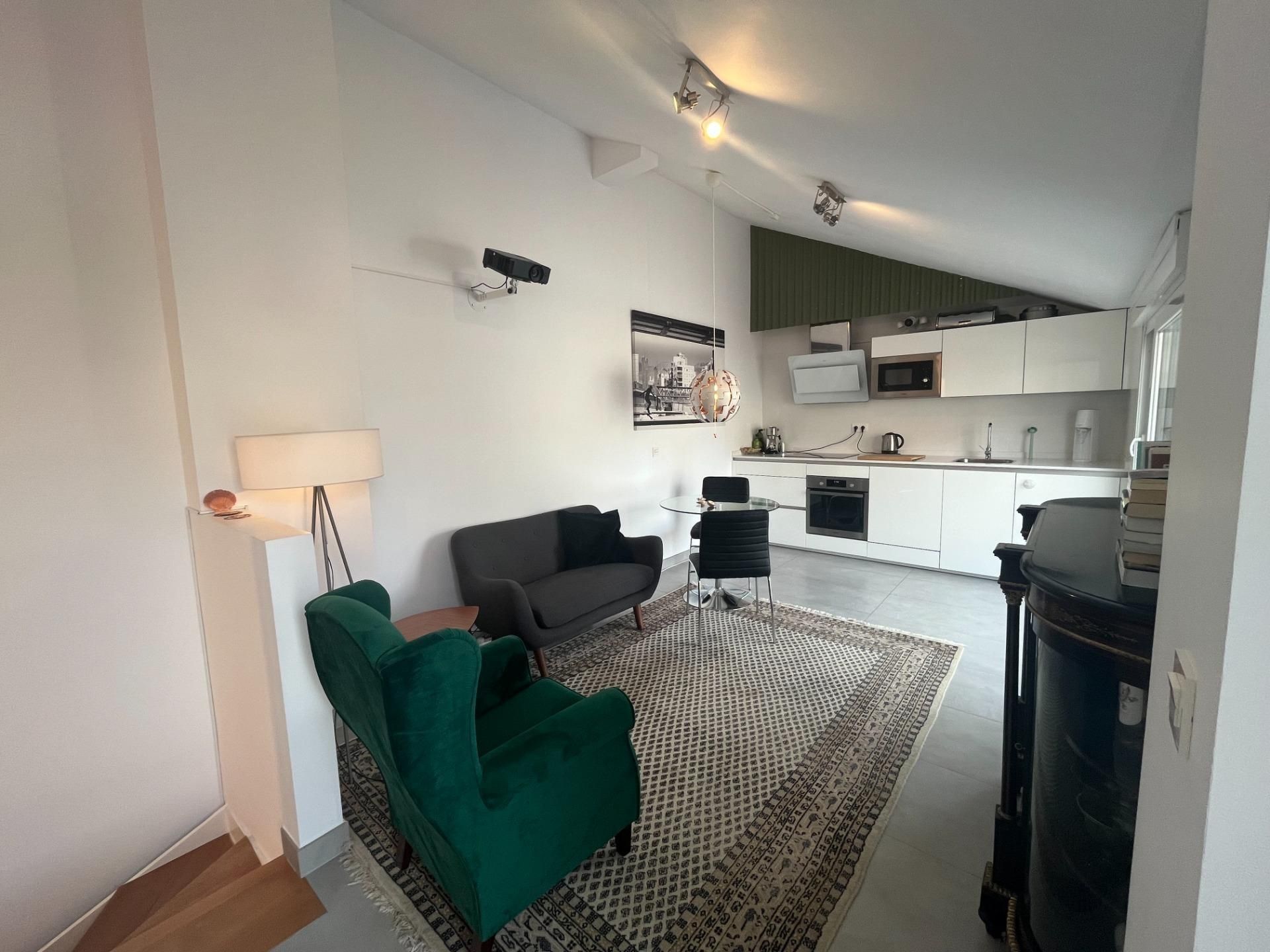 Sala d'estar de Àtic en venda en Málaga Capital amb Aire condicionat, Calefacció i Jardí privat