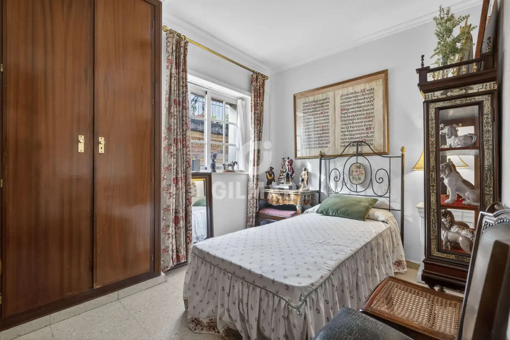 Habitación de Piso en venta en Sevilla con Calefacción y Balcón