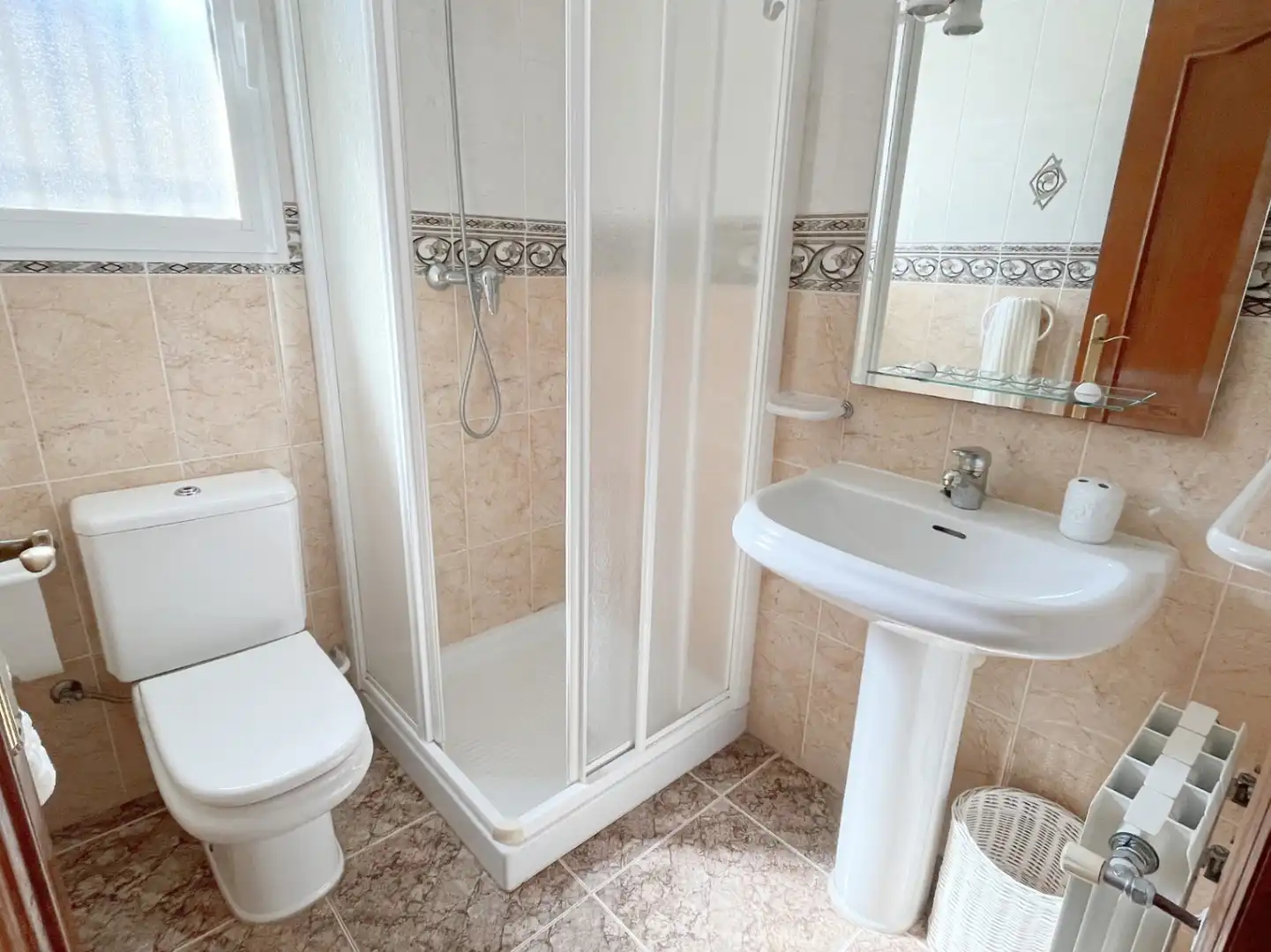 Bathroom of Houses for sale in El Ràfol d'Almúnia  with Air Conditioner, Heating and Terrace