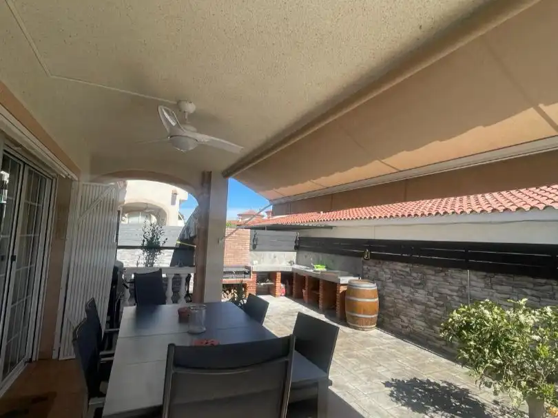 Villa con piscina in vendita a CALLE ISLAS CANARIAS 30, imagen 13