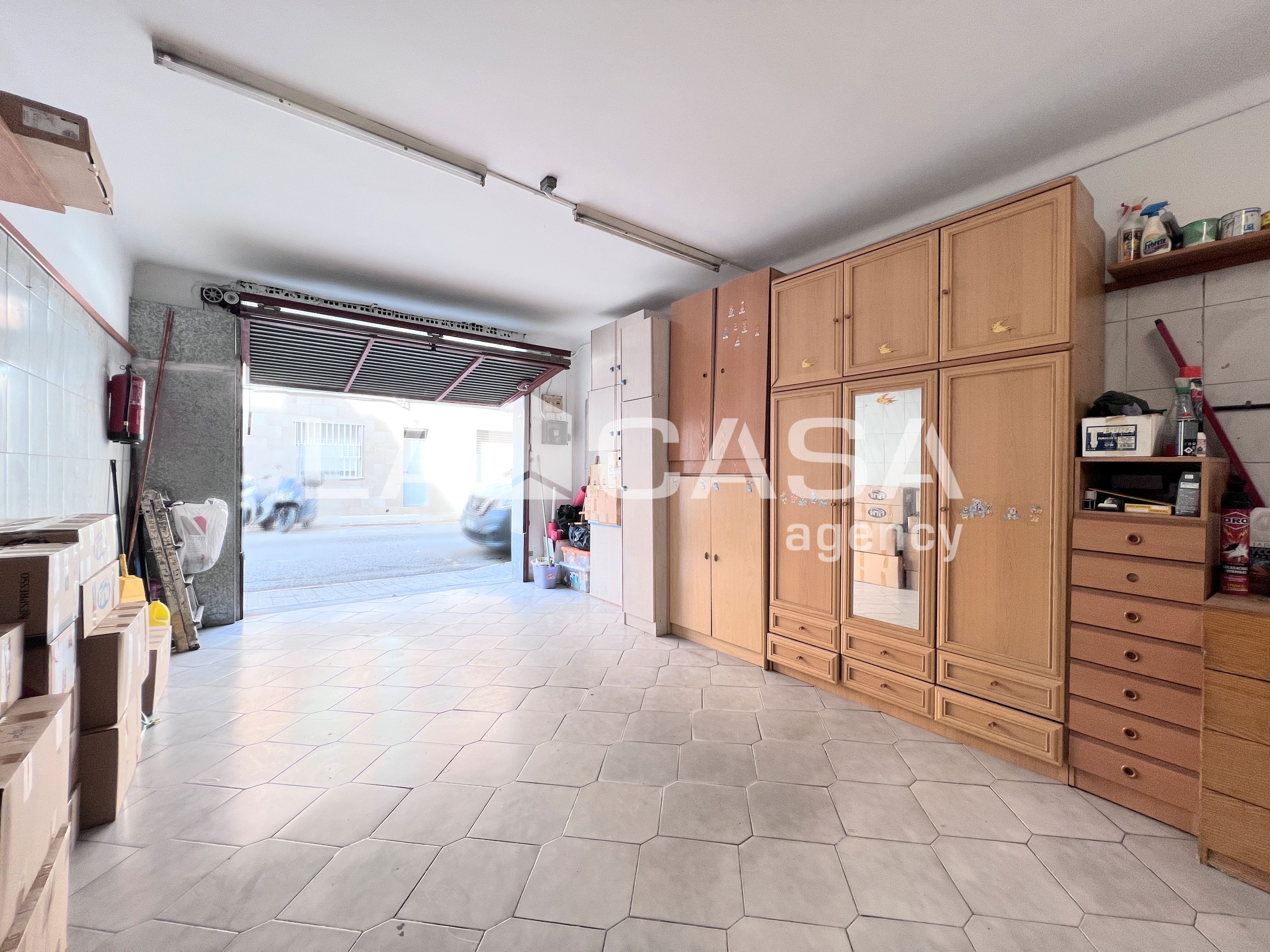 Premises for sale in Badalona