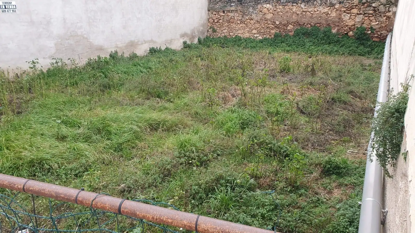 Terreny residencial en venda a Carrer de l'Abat Muntadas 15