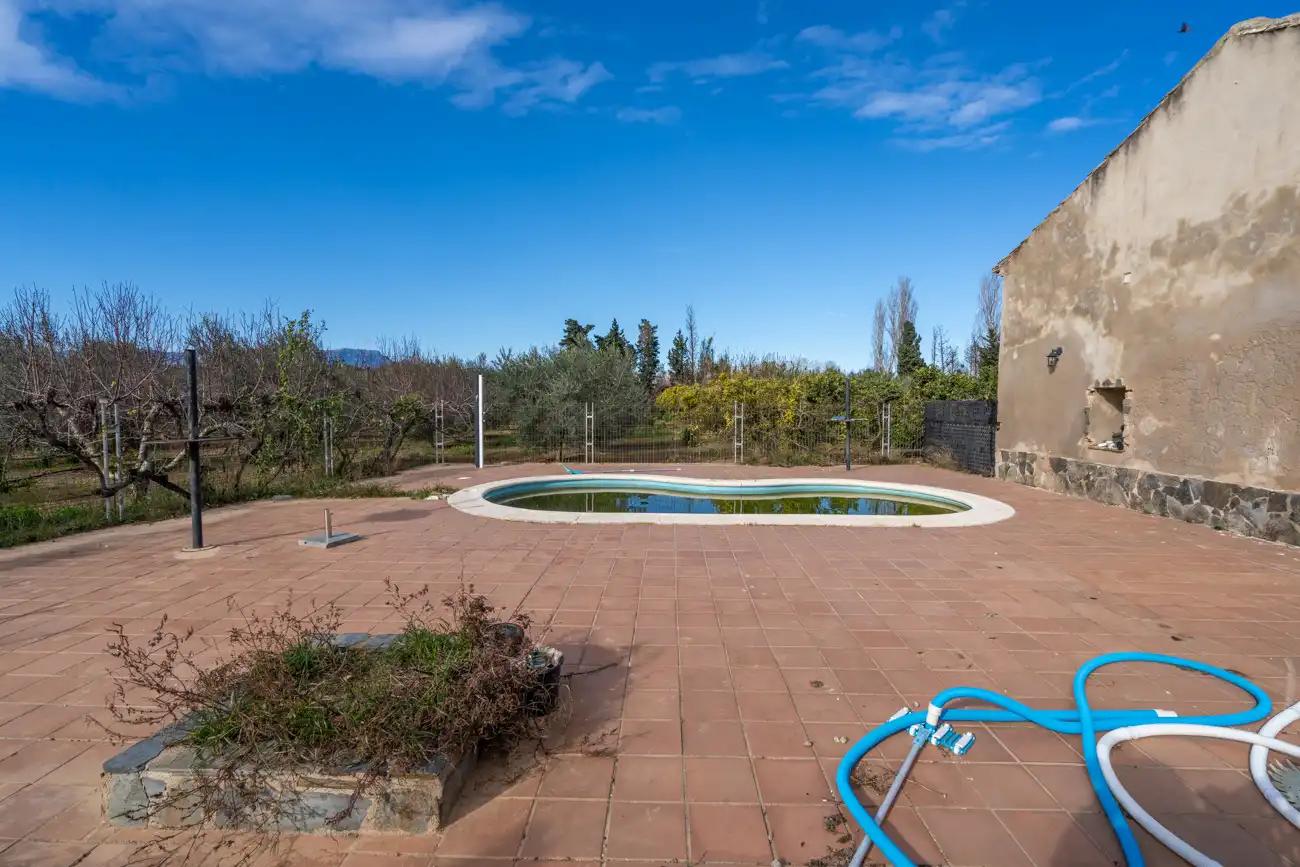 Piscina de Finca rústica en venta en Tortosa con Lavadora