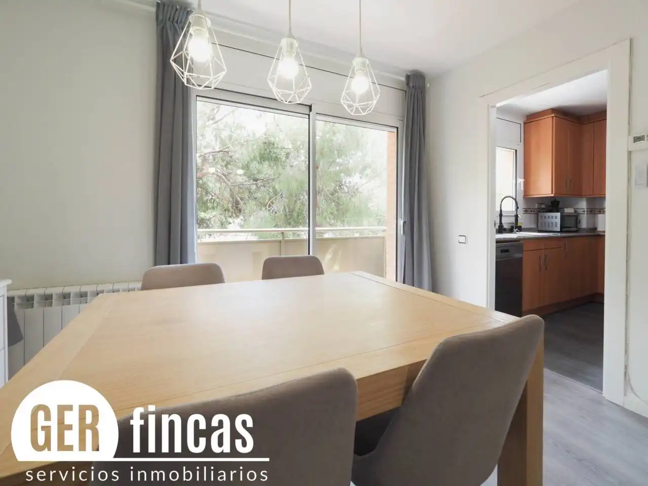 Esszimmer von Wohnung zum Verkauf in Terrassa mit Klimaanlage, Parkett und Terrasse
