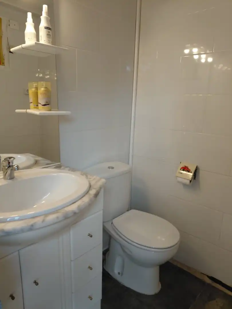 Bany de Casa adosada en venda en Parets del Vallès amb Aire condicionat, Calefacció i Piscina