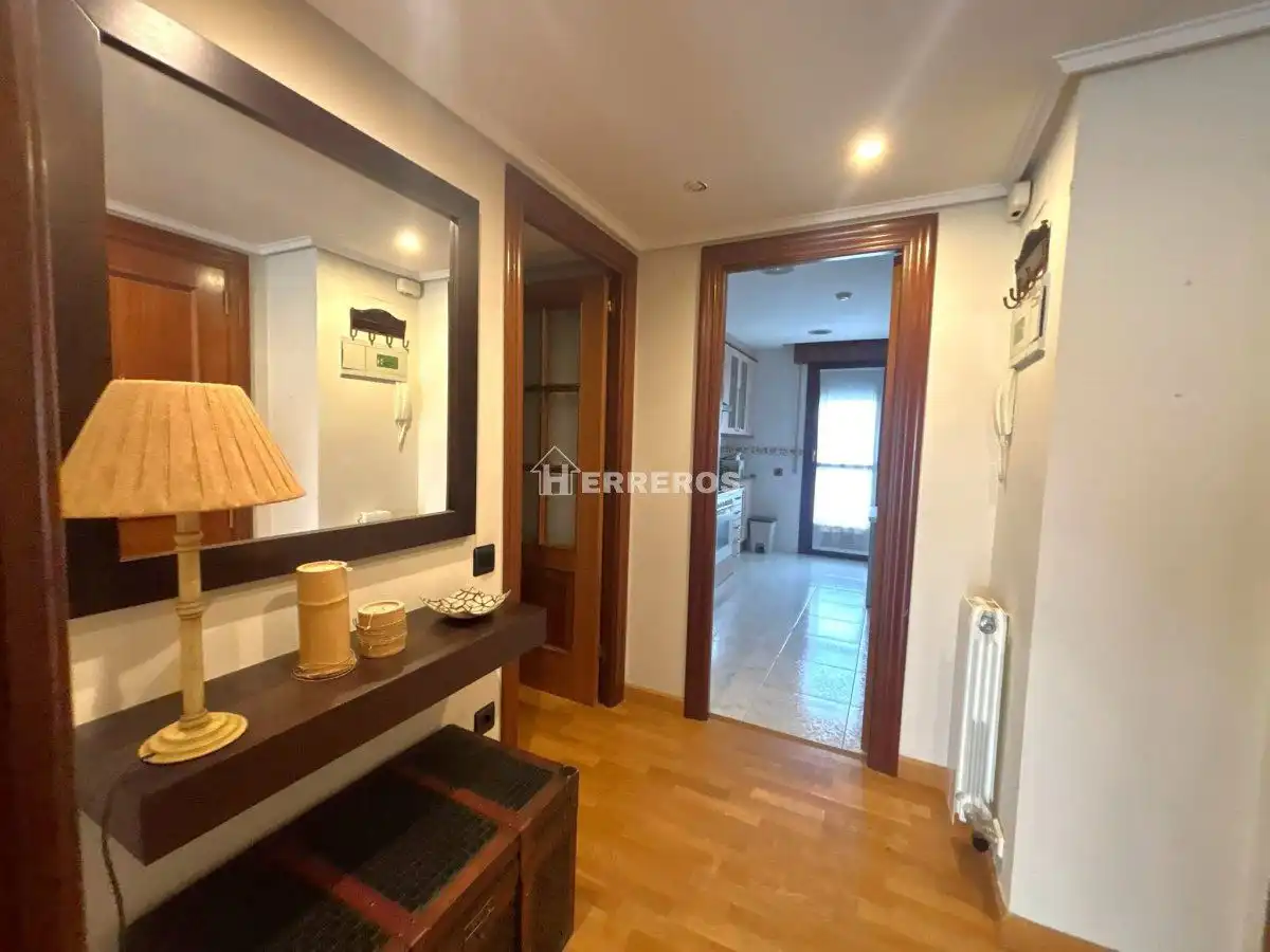 Flat for sale in  Logroño  with Heating, Parquet flooring and Terrace