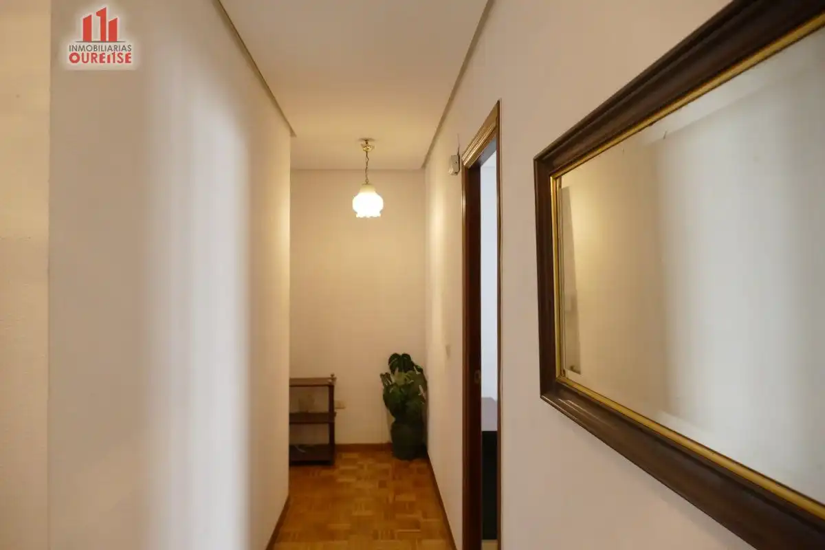 Piso de alquiler en Ourense Capital  con Calefacción, Amueblado y Balcón
