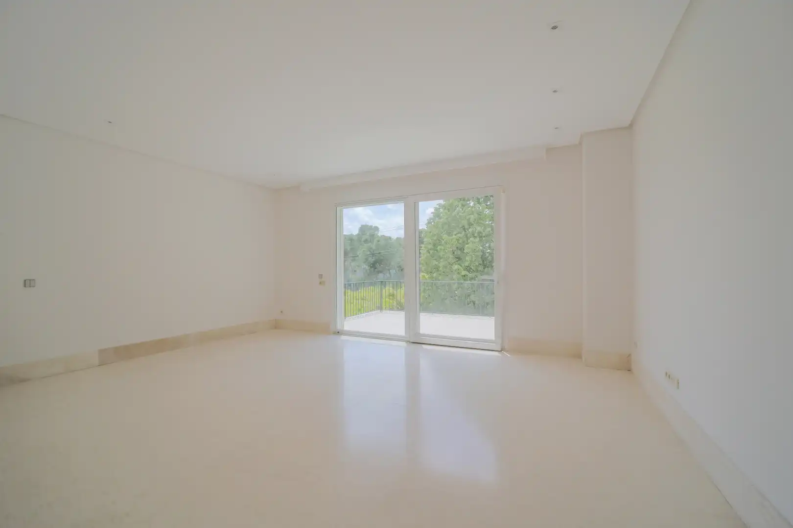 Living room of Houses for rent in Madrid  with Air Conditioner, Heating and Private garden