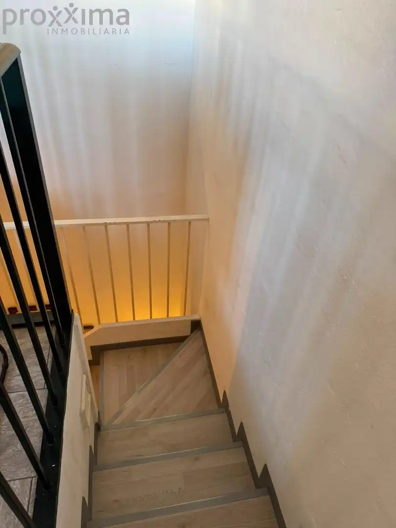 Casa adosada en venda en Alcalá de Guadaira amb Aire condicionat, Terrassa i Traster