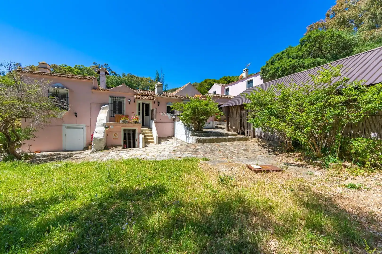 Außenansicht von Country house zum Verkauf in Tarifa mit Heizung und Gemeinschaftspool