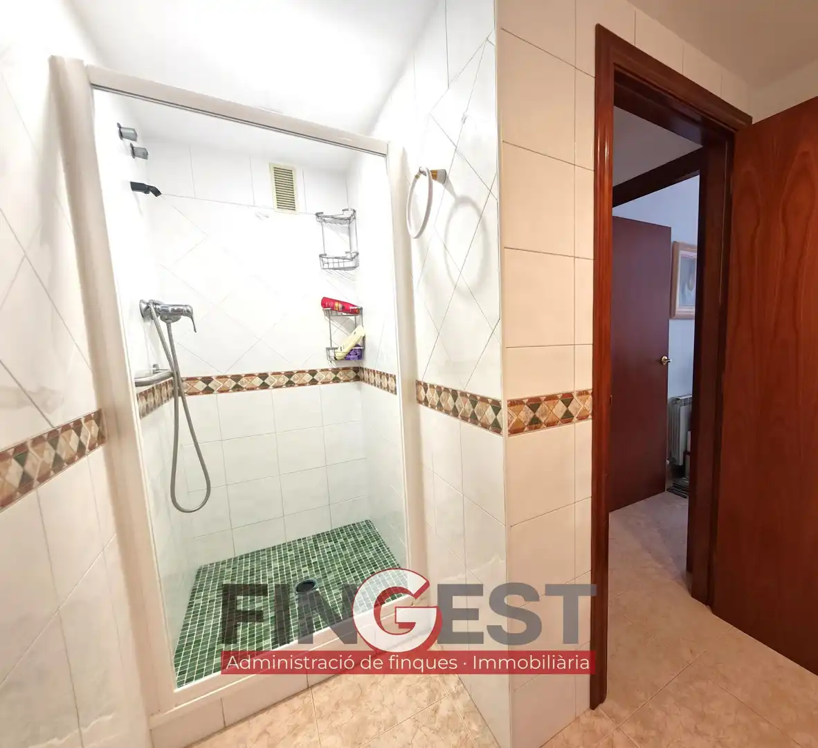 Baño de Piso en venta en Blanes con Aire acondicionado, Calefacción y Terraza