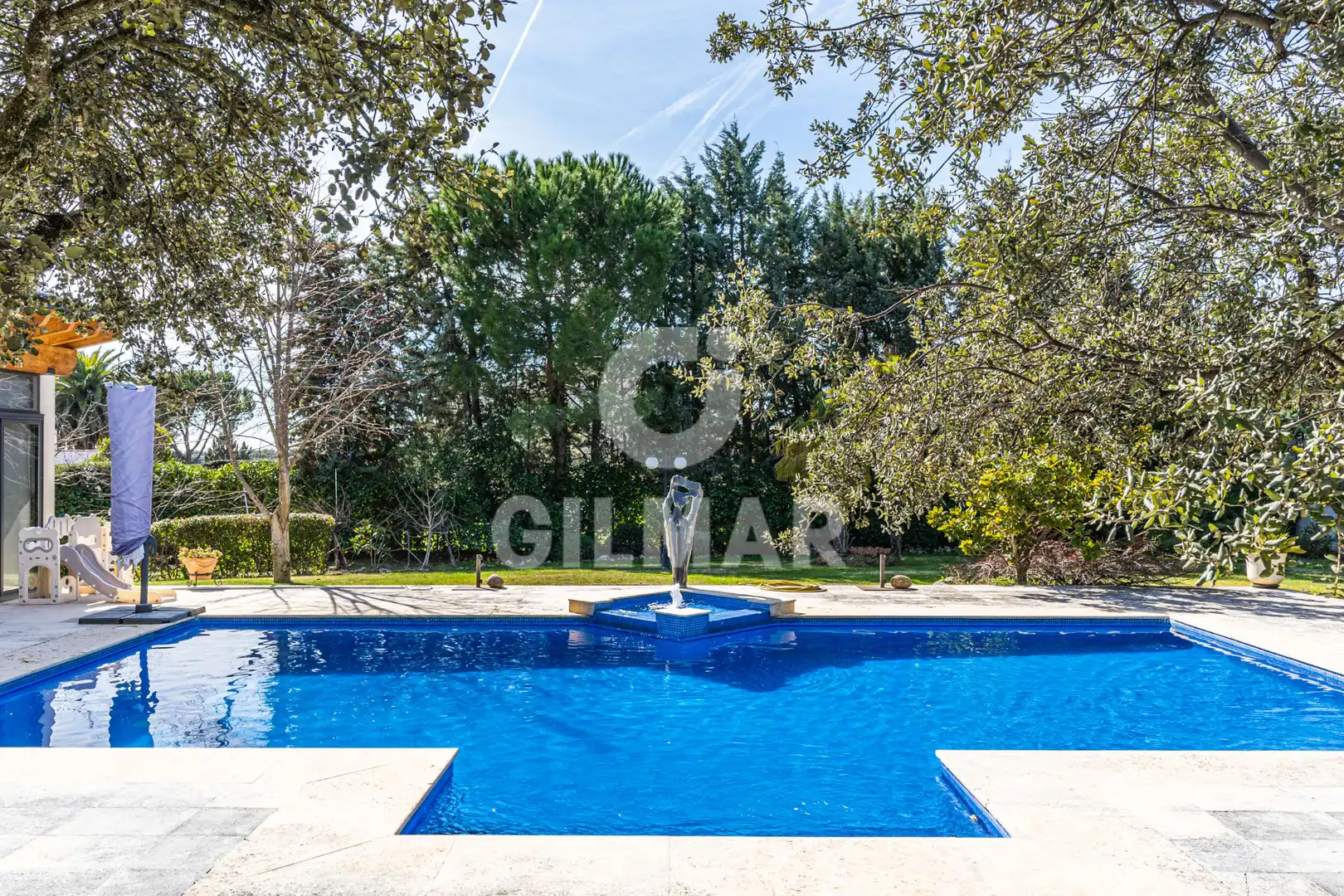 Piscina de Casa o chalet en venta en Las Rozas de Madrid con Aire acondicionado, Calefacción y Jardín privado