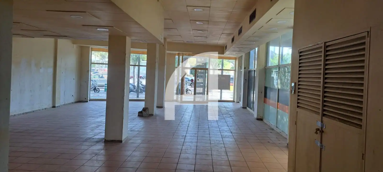 Local comercial en alquiler en JULI GARRETA, imagen 3