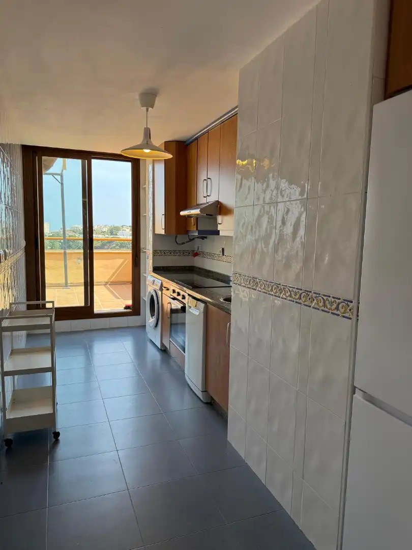 Cocina de Ático de alquiler en Benalmádena con Aire acondicionado, Terraza y Balcón