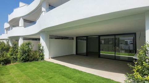 Oportunidad a Estrenar en Bel Air: Apartamento con Gran Terraza y Diseño Contemporáneo