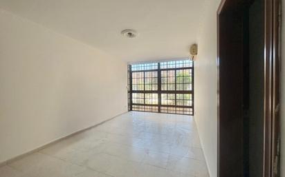 Flat for sale in San Fernando  with Air Conditioner