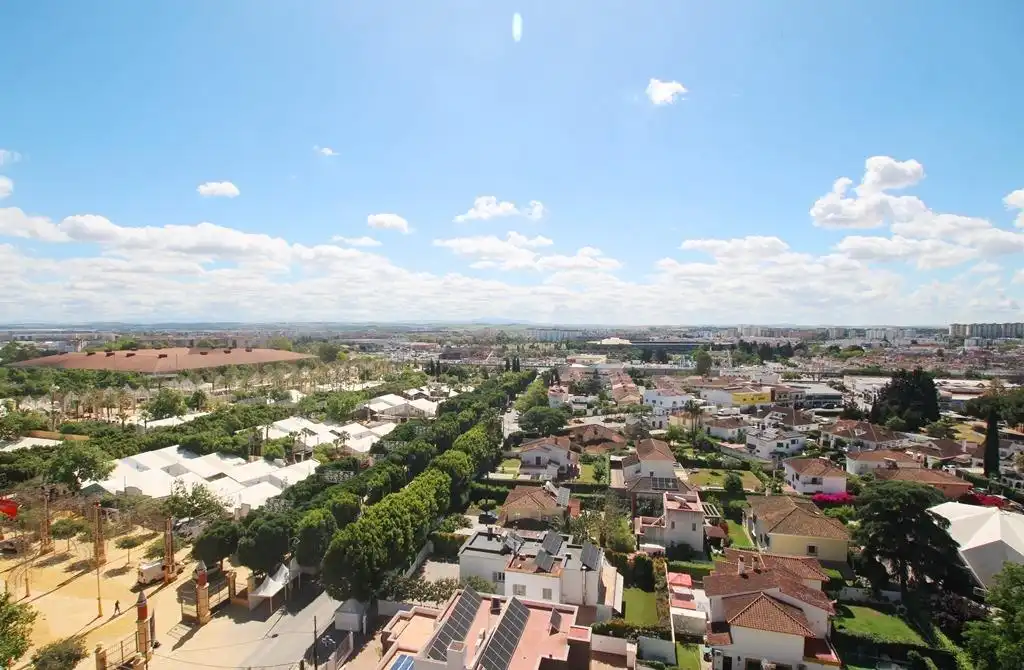 Exterior view of Flat for sale in Jerez de la Frontera  with Air Conditioner and Storage room