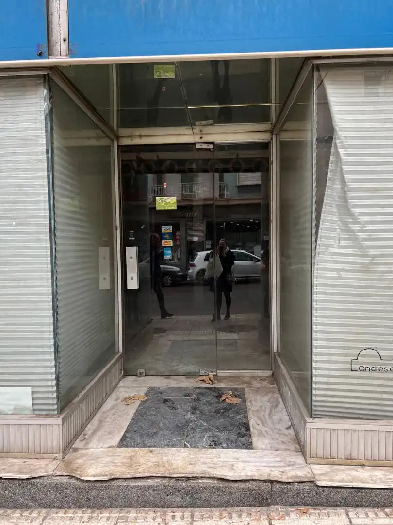 Business premises for sale in Avenida Primero de Mayo, imagen 7