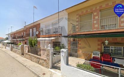 Exterior view of House or chalet for sale in Seseña  with Terrace and Balcony