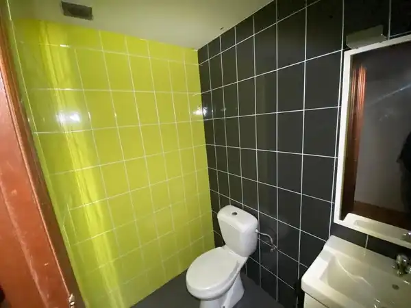 Bany de Pis en venda en Béjar amb Terrassa