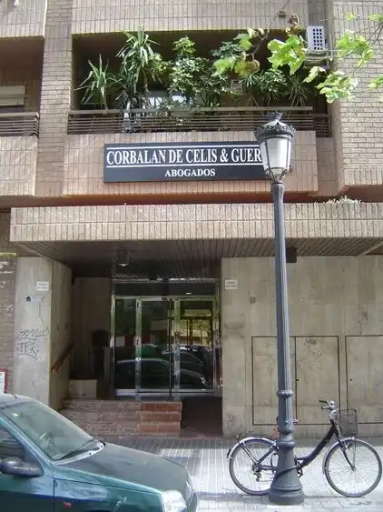 Vista exterior de Piso para compartir en Valencia con Amueblado y Balcón