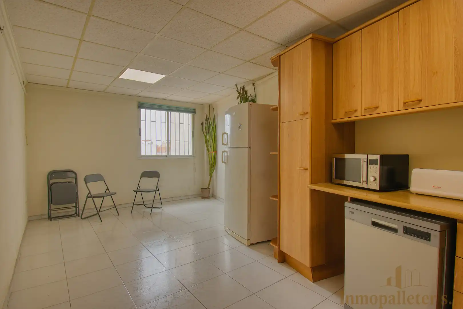 Küche von Büro zum Verkauf in Valencia mit Klimaanlage und Möbliert