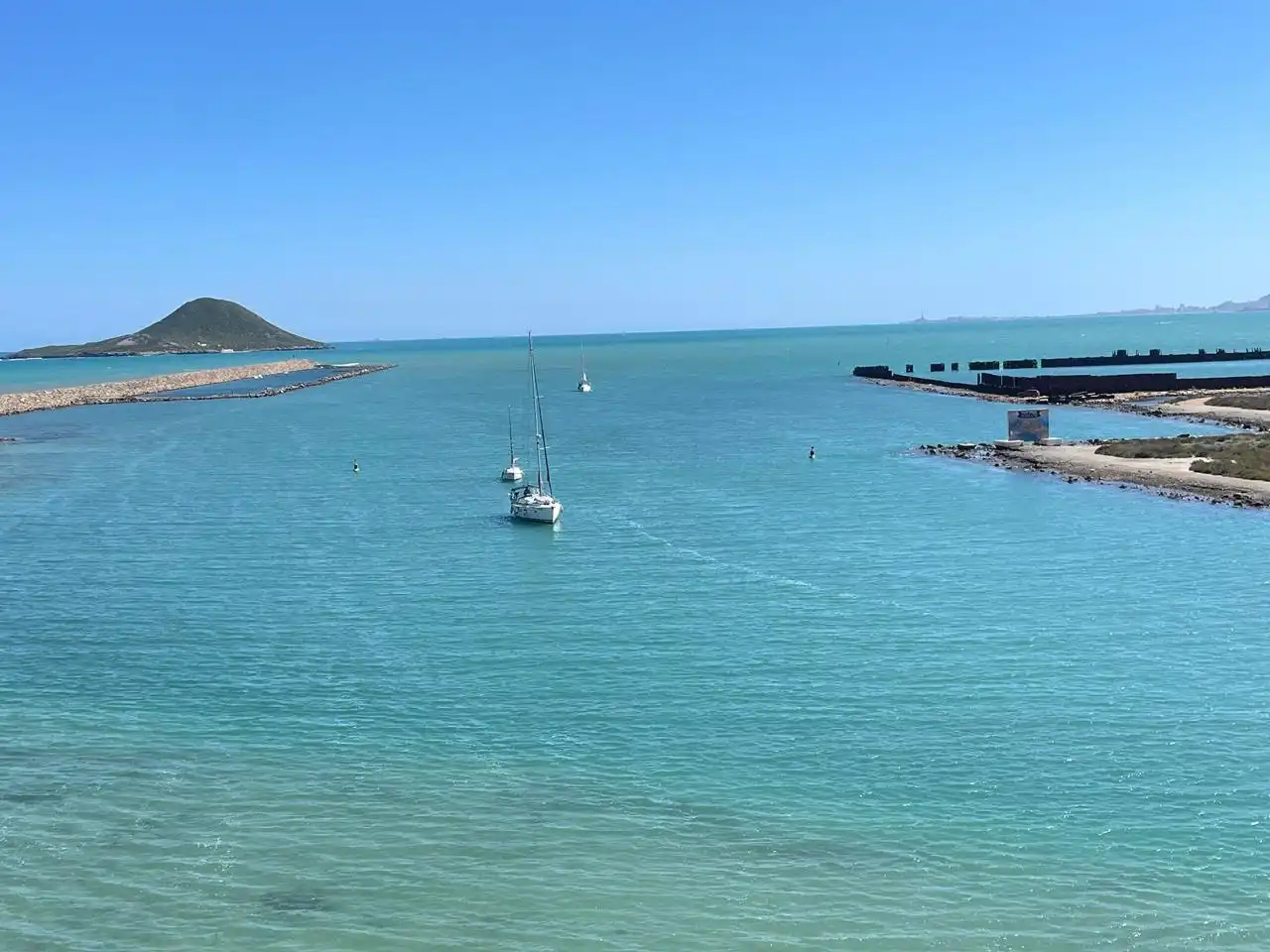 Außenansicht von Wohnungen zum Verkauf in La Manga del Mar Menor mit Heizung, Parkett und Terrasse