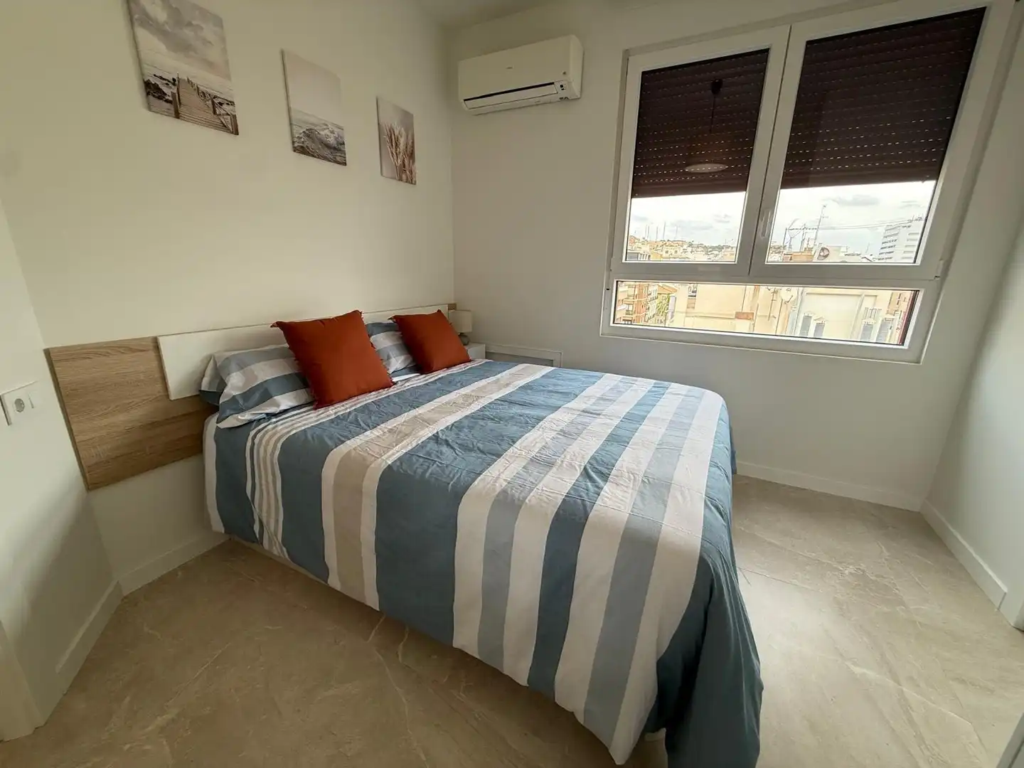 Schlafzimmer von Wohnung zur Miete in Alicante / Alacant mit Klimaanlage, Heizung und Möbliert
