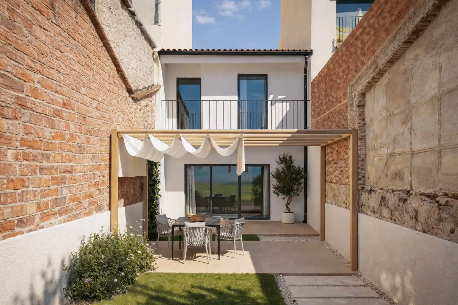 Terrasse von Einfamilien-Reihenhaus zum Verkauf in Anglès mit Privatgarten und Parkett