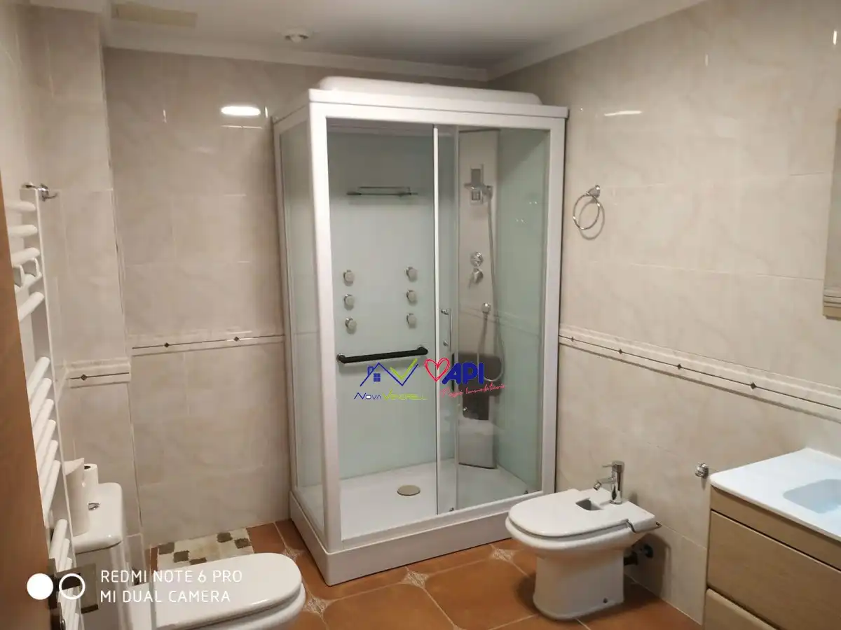 Baño de Casa o chalet en venta en El Vendrell con Aire acondicionado, Calefacción y Jardín privado