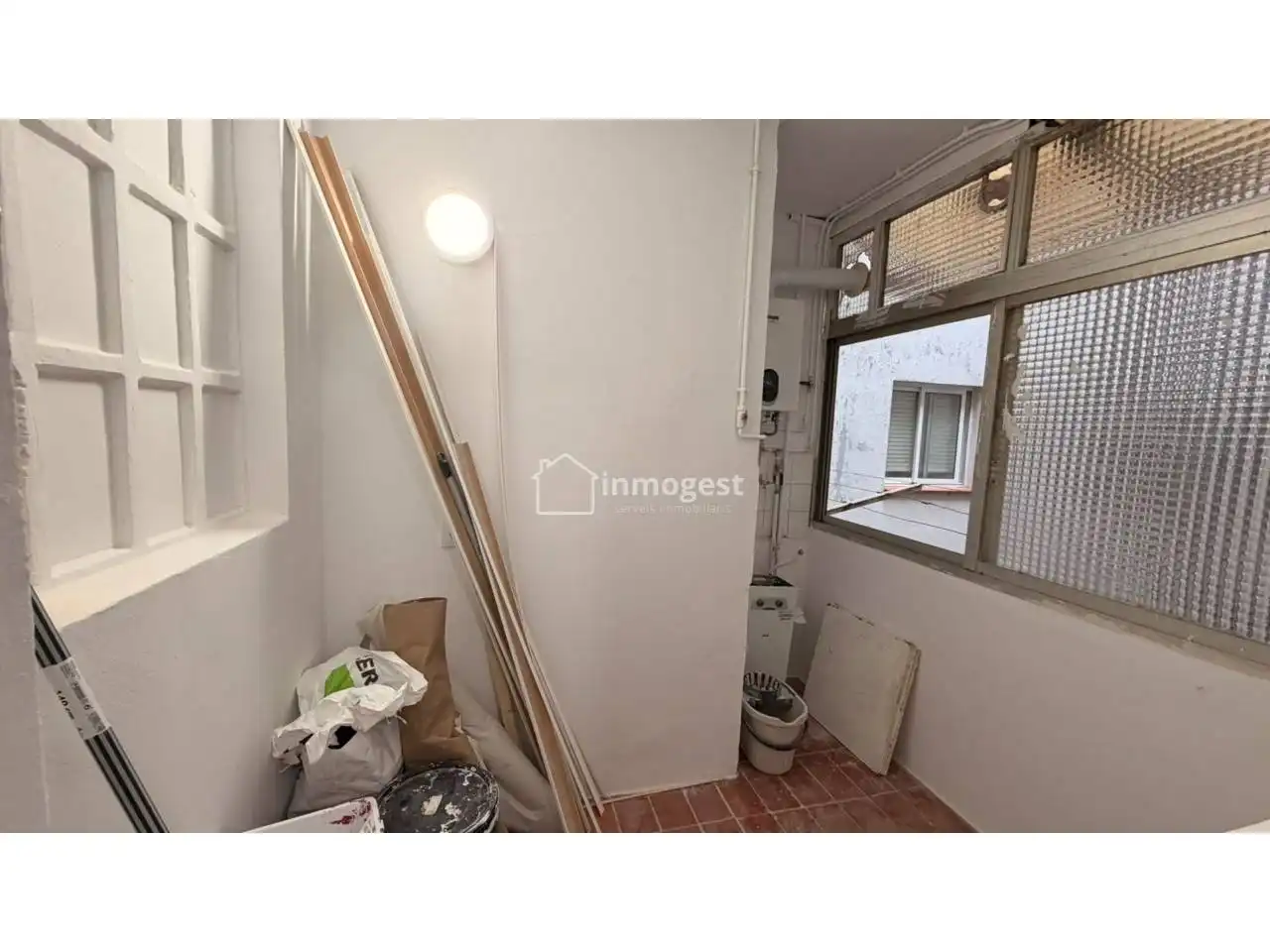 Piso en venta en Salt con Balcón