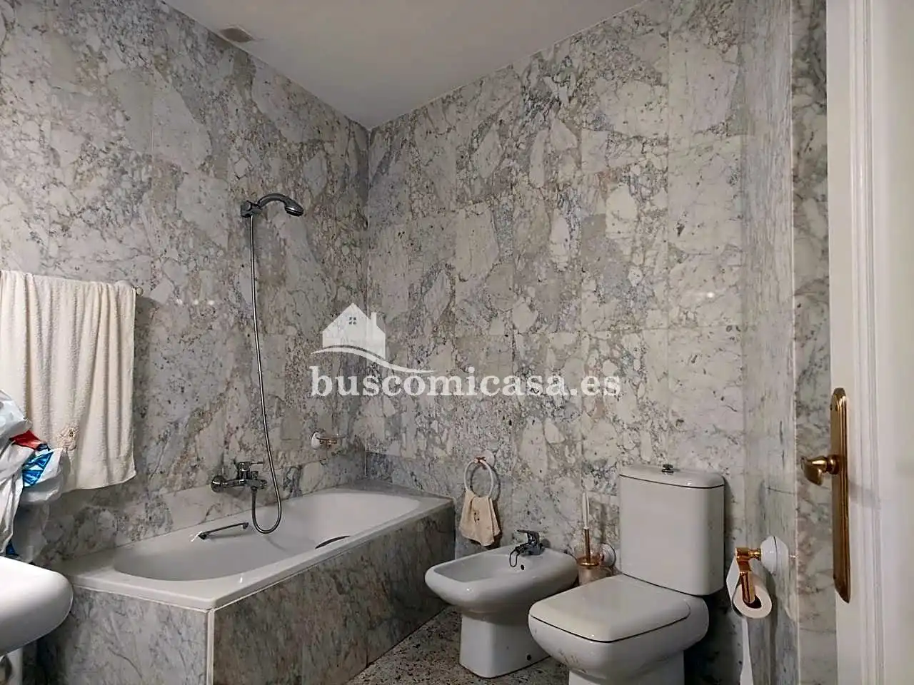 Baño de Piso en venta en Los Villares con Calefacción, Amueblado y Balcón