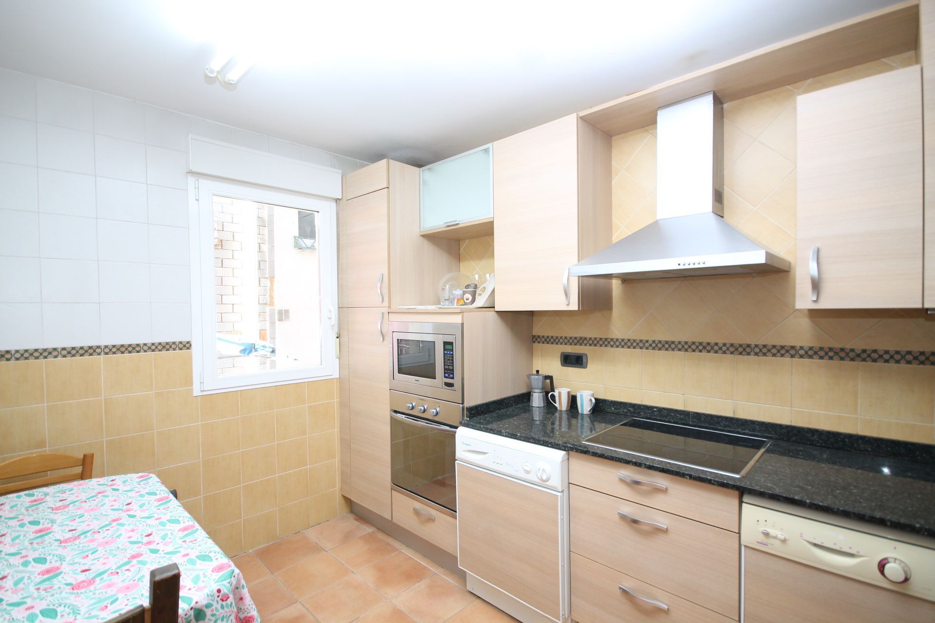 Cuina de Pis en venda en Santurtzi  amb Calefacció i Moblat